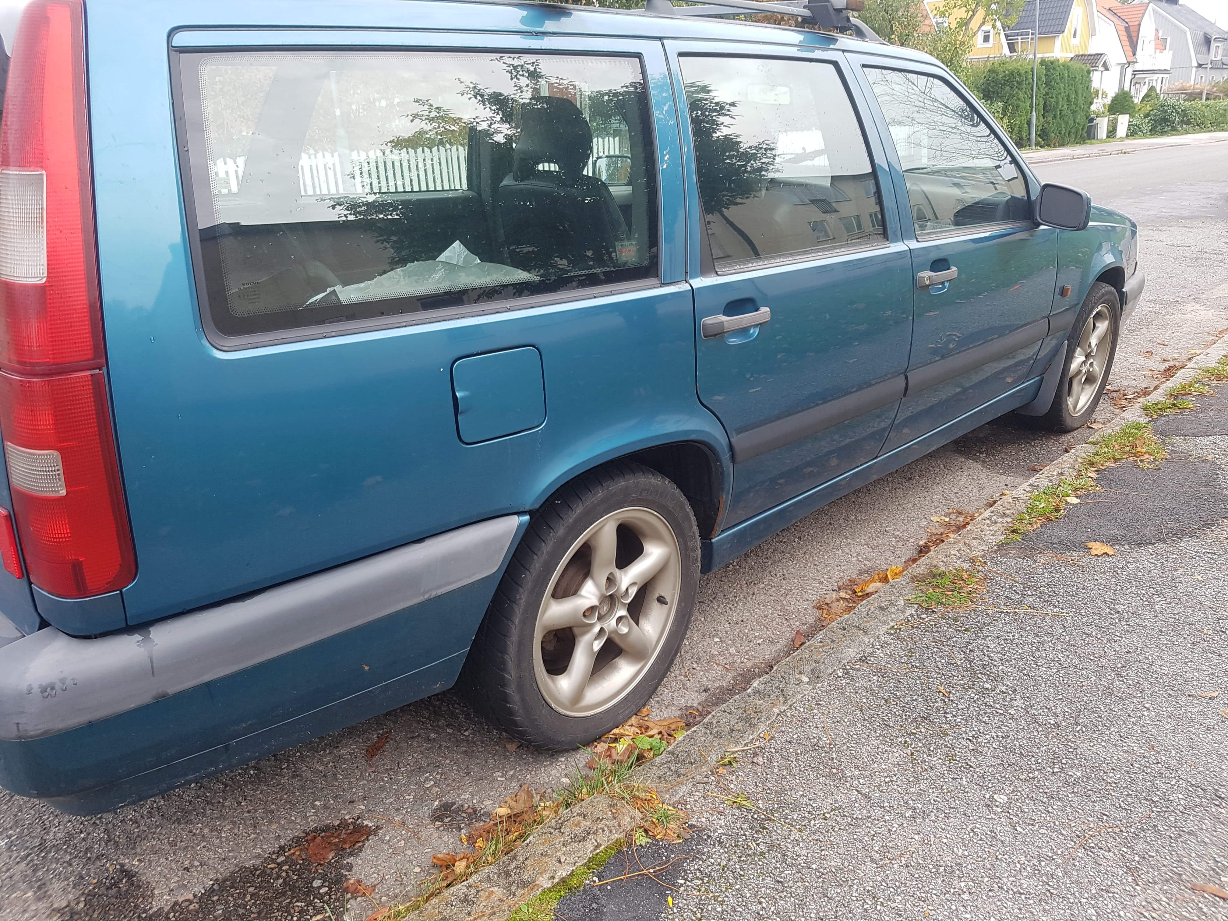 Volvo 855 2,0 kombi manuell drag går bra 1996, bild 2/31