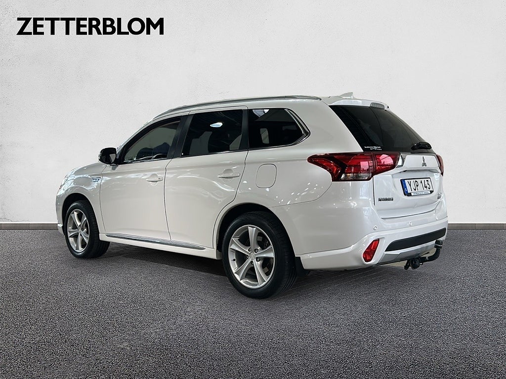 SUV Mitsubishi Outlander 7 av 14