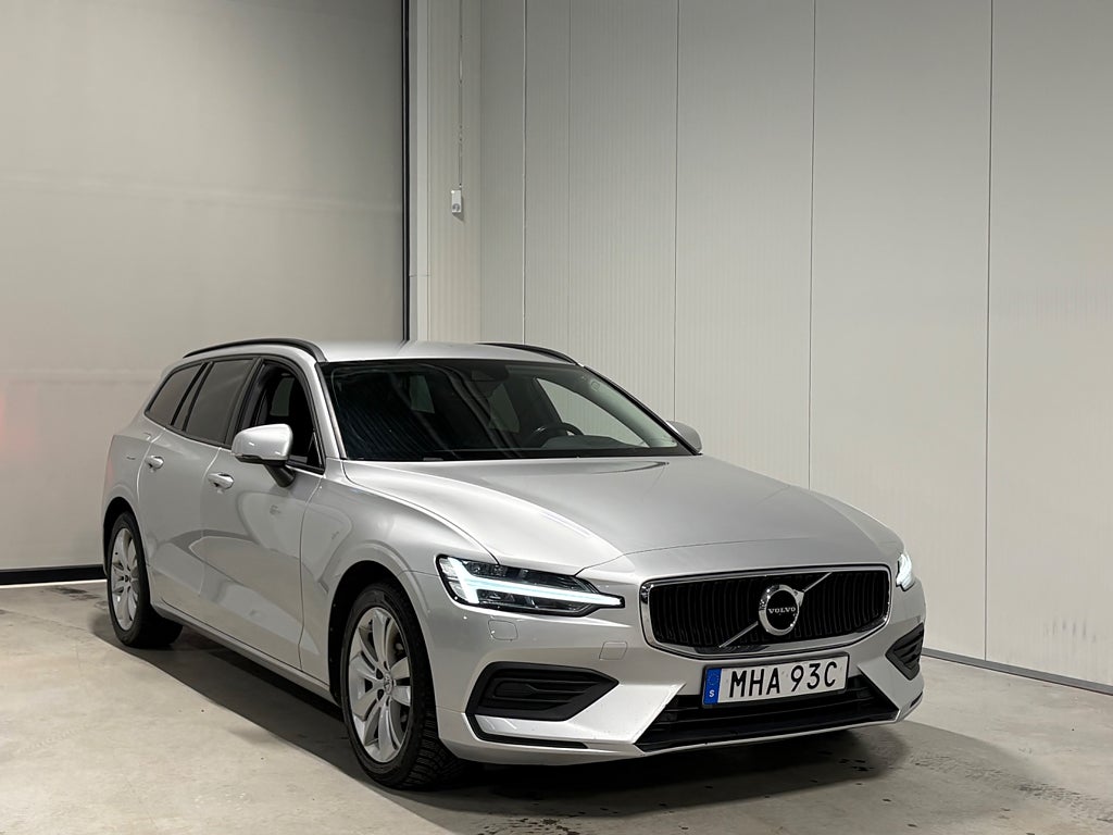 Volvo V60 D4 AWD Momentum Värmare B-Kamera Navi VOC
