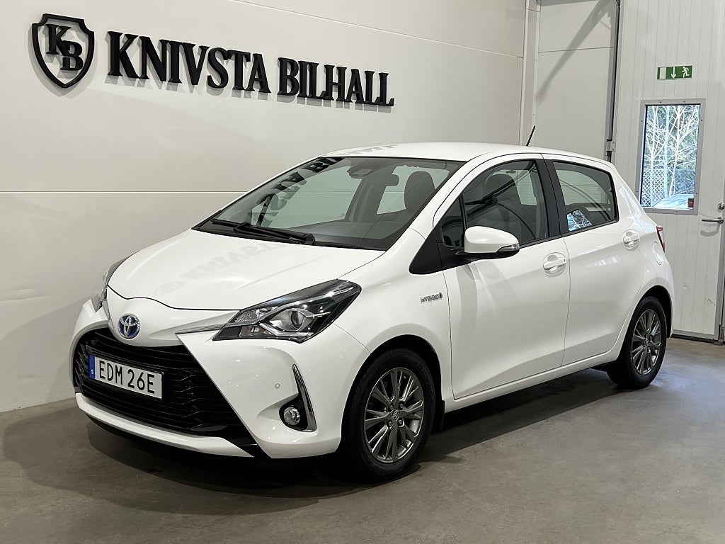 Toyota Yaris Hybrid e-CVT Active Moms Värmare 101hk