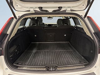 Volvo V60 Cross Country D4 AWD Advanced SE II S&V-hjul/Drag/H/K/Kamera/Dvärm – bild 12