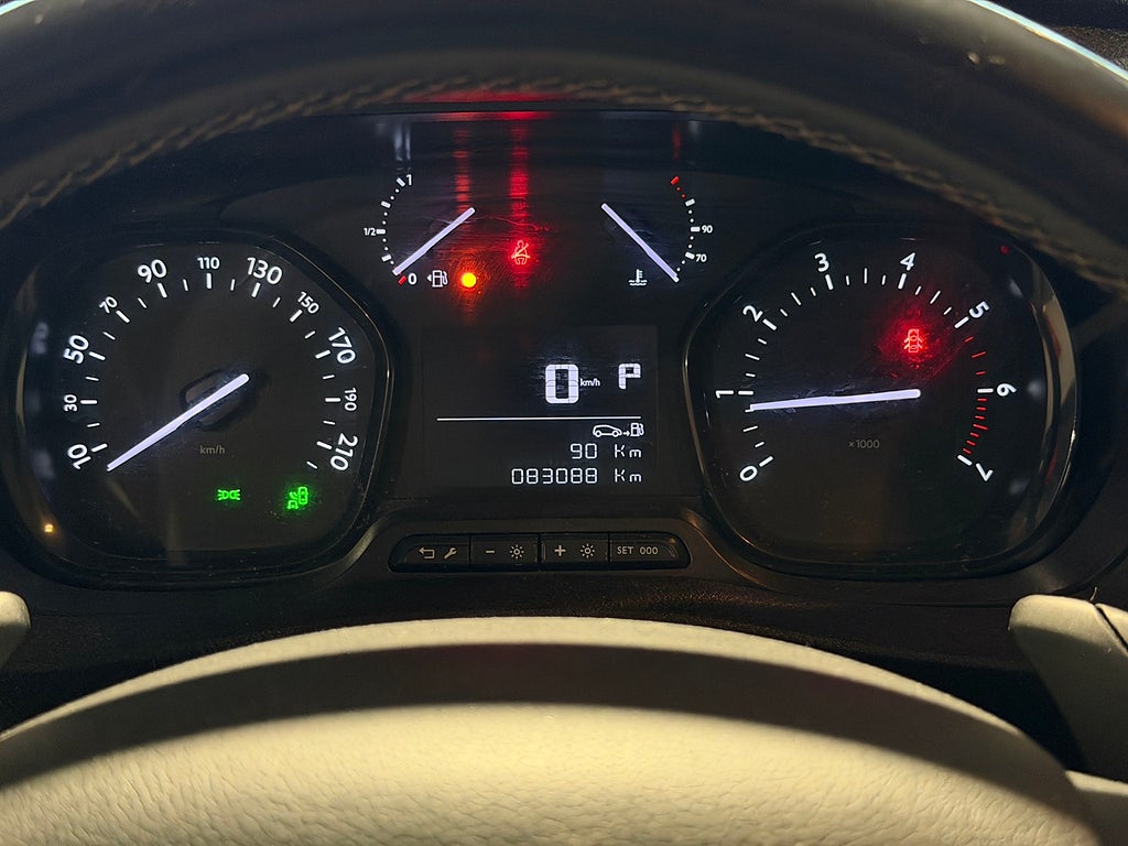 Opel Vivaro IP 2.0 | L3 | Värmare | Kamera | Moms | Automat 2021