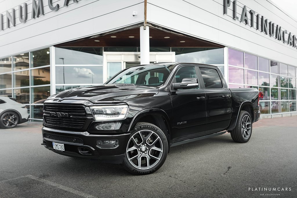 Dodge RAM 1500   Laramie Night EDT / LEASEBAR / Pano 