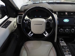 SUV Land Rover Discovery 19 av 31