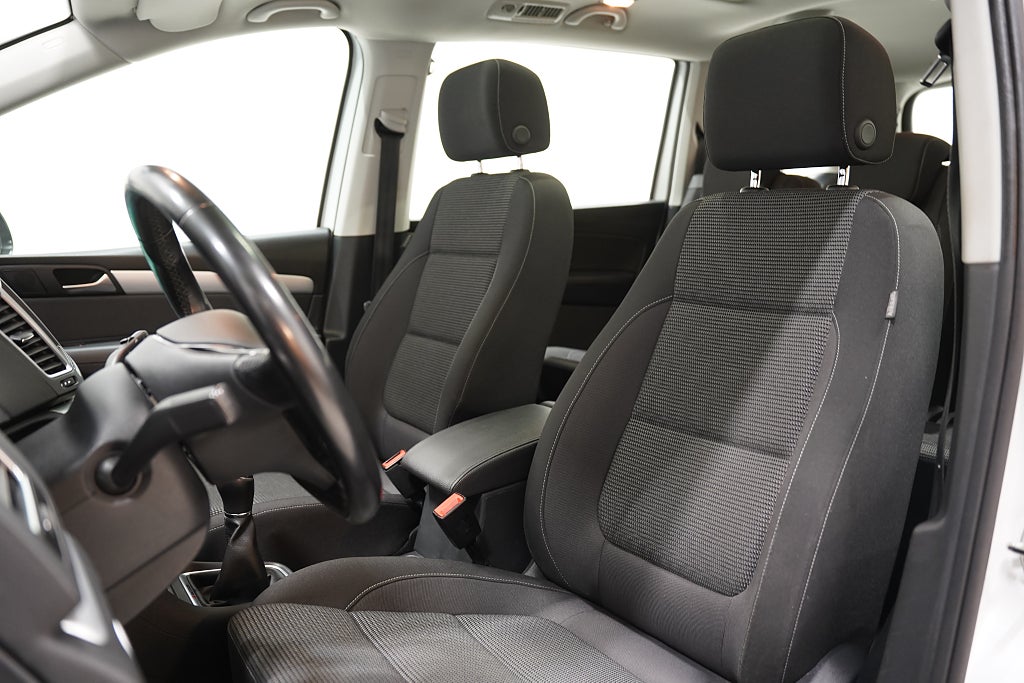 Volkswagen Sharan 2.0 TDI 4Motion150hk Base 7-sits Pano D-värm Drag B-kam