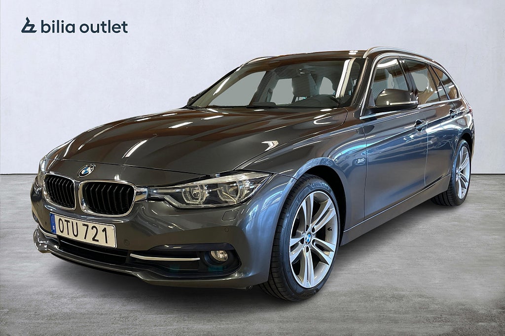 BMW 320 d xDrive Touring Sportline / Dragkrok / Rattvärme