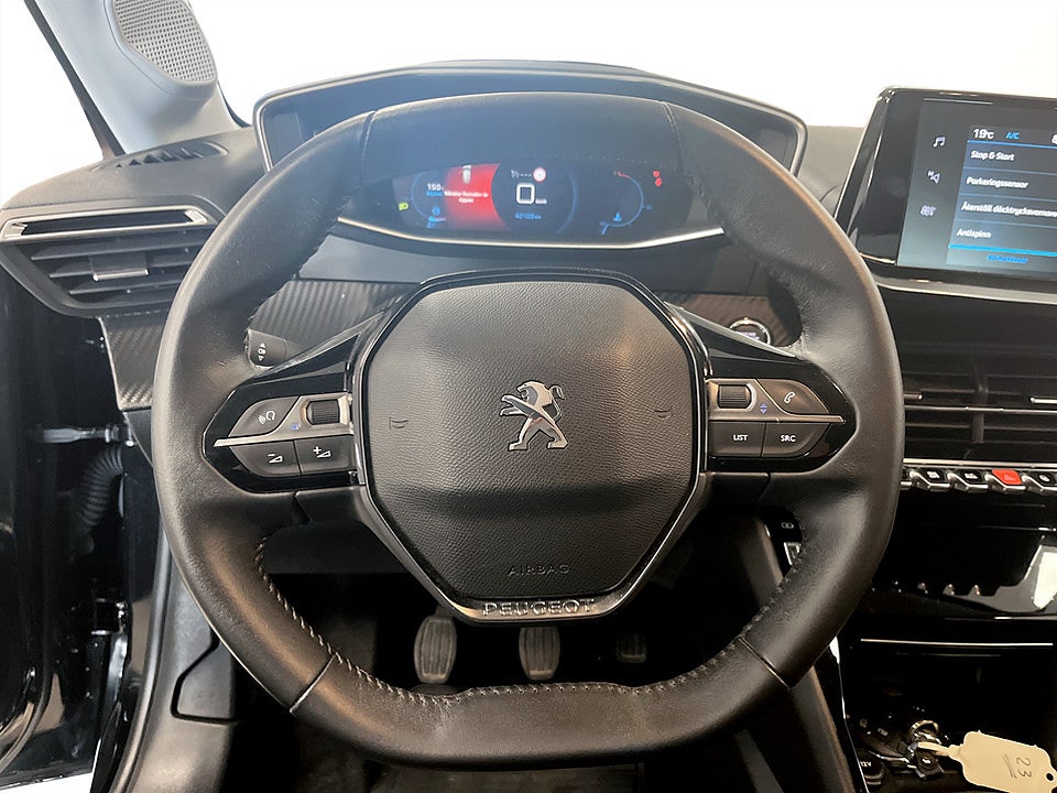 Bild på Peugeot 208 Allure Pack 1.2 PT 100hk B-KAMERA 