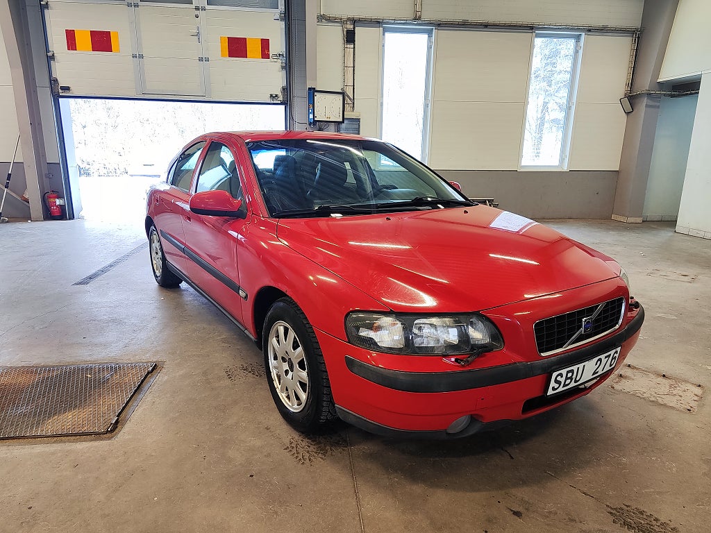 Volvo S60 2.4 Business Euro 4-Läs hela annonsen