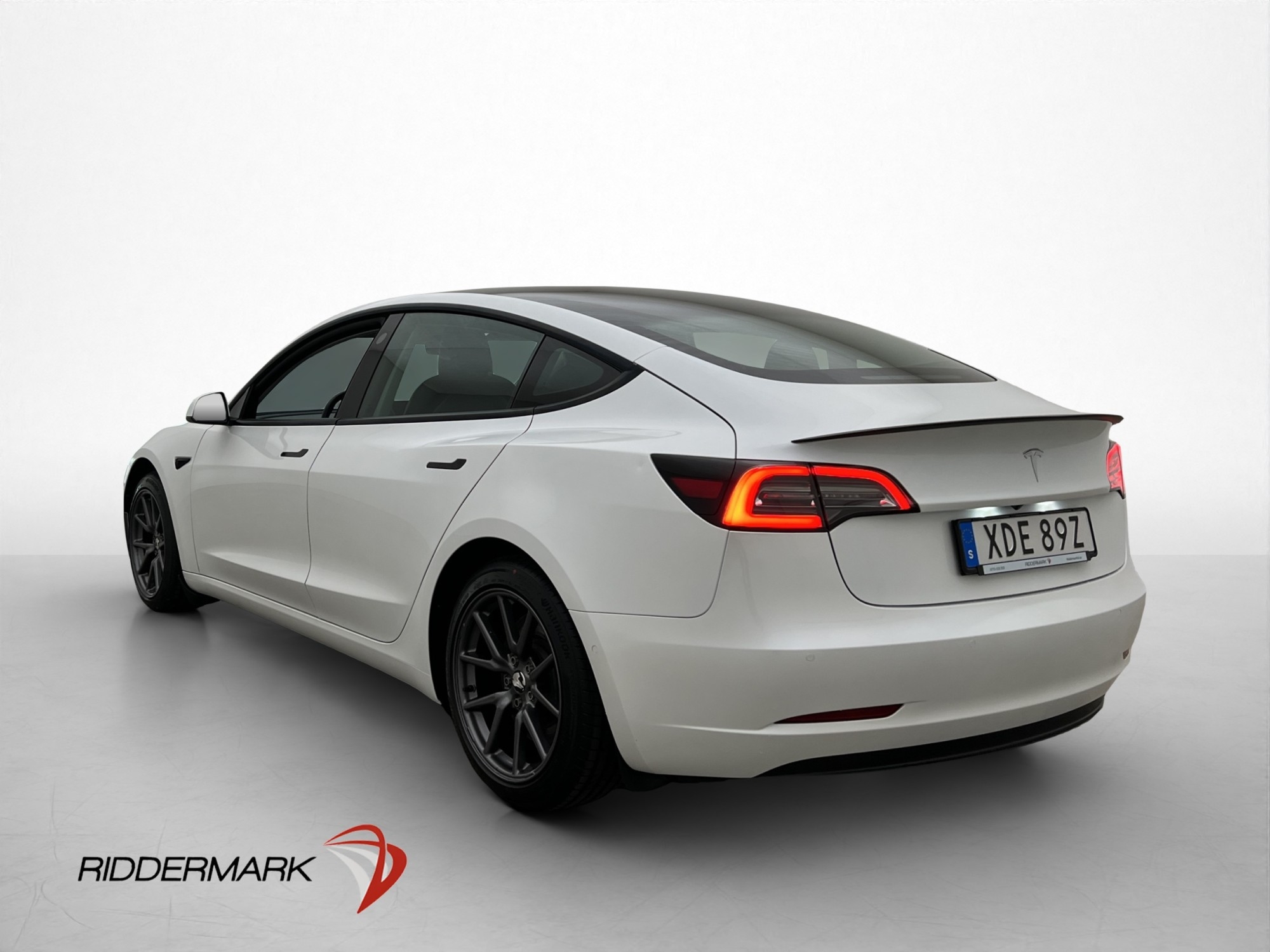 Tesla Model 3 Standard Range Plus 2021, bild 6/99