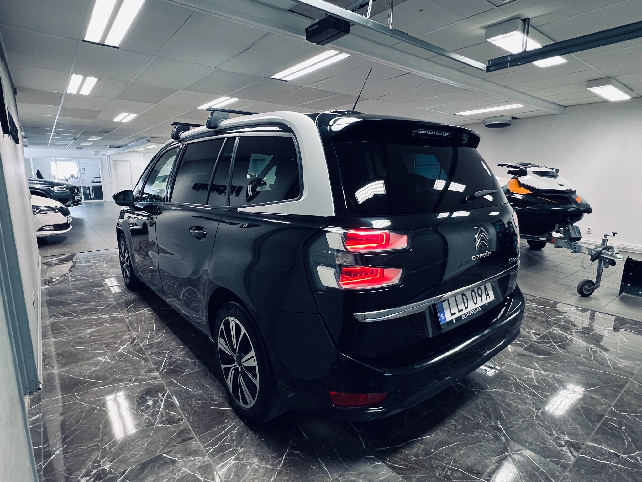 Citroen Grand C4 Picasso 2018, bild 6/10