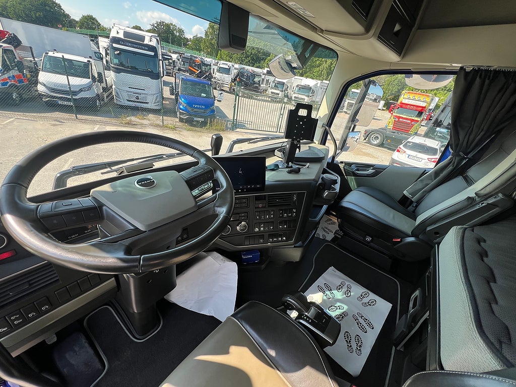 Volvo FH13 540 6x4 Dragbil Lyftbar Tandem Axel, Hydraulik, Fullutrust.