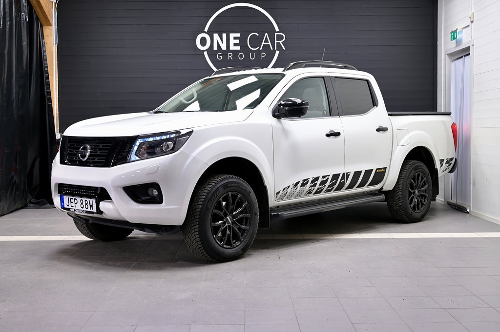 Nissan Navara 2.3 dCi 4WD N Guard MOMS Lågmilare Diff Värmare