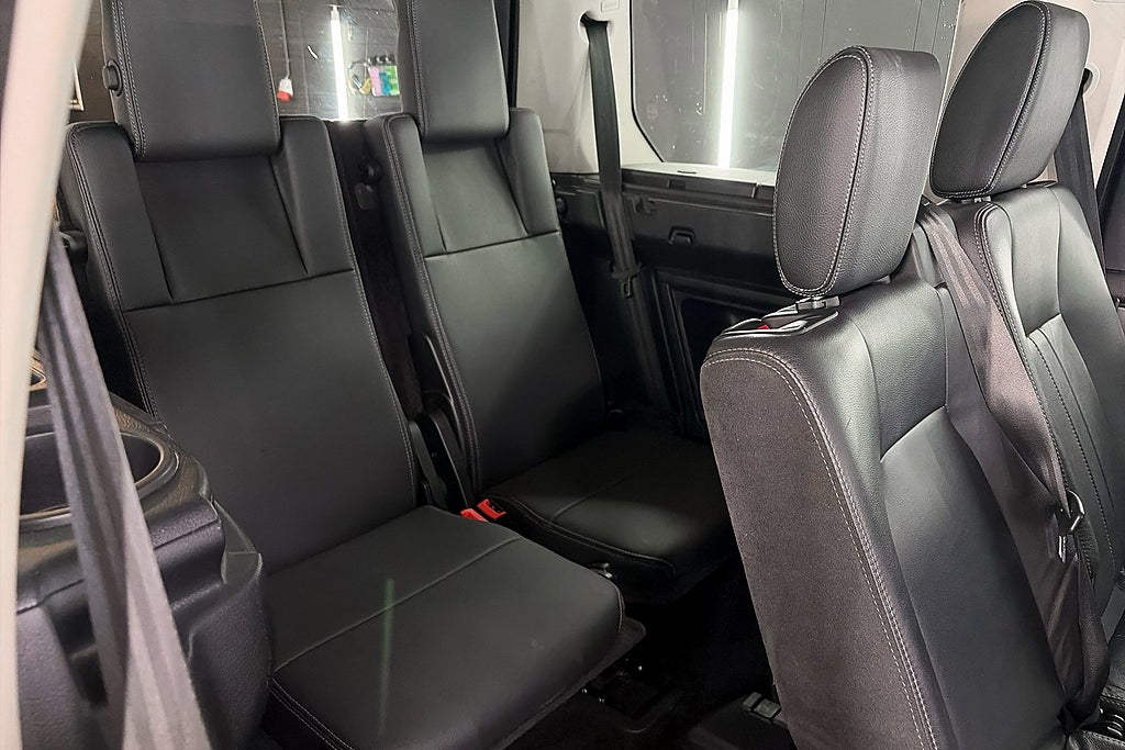 Land Rover Discovery 2015