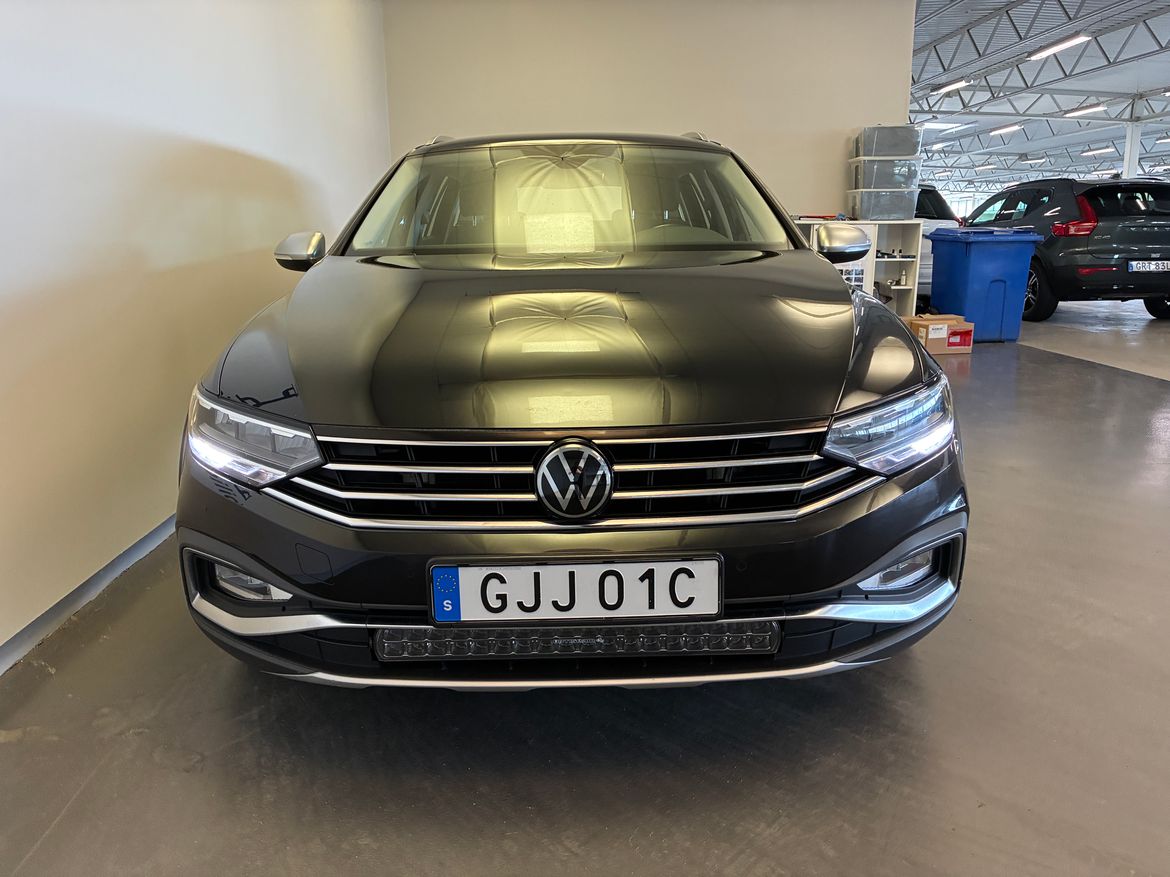 Volkswagen Passat 2024, bild 2/10