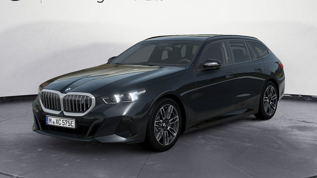 BMW i5 xDrive40 Touring 4,45% ränta M Sport Active Ed Drag DA H K