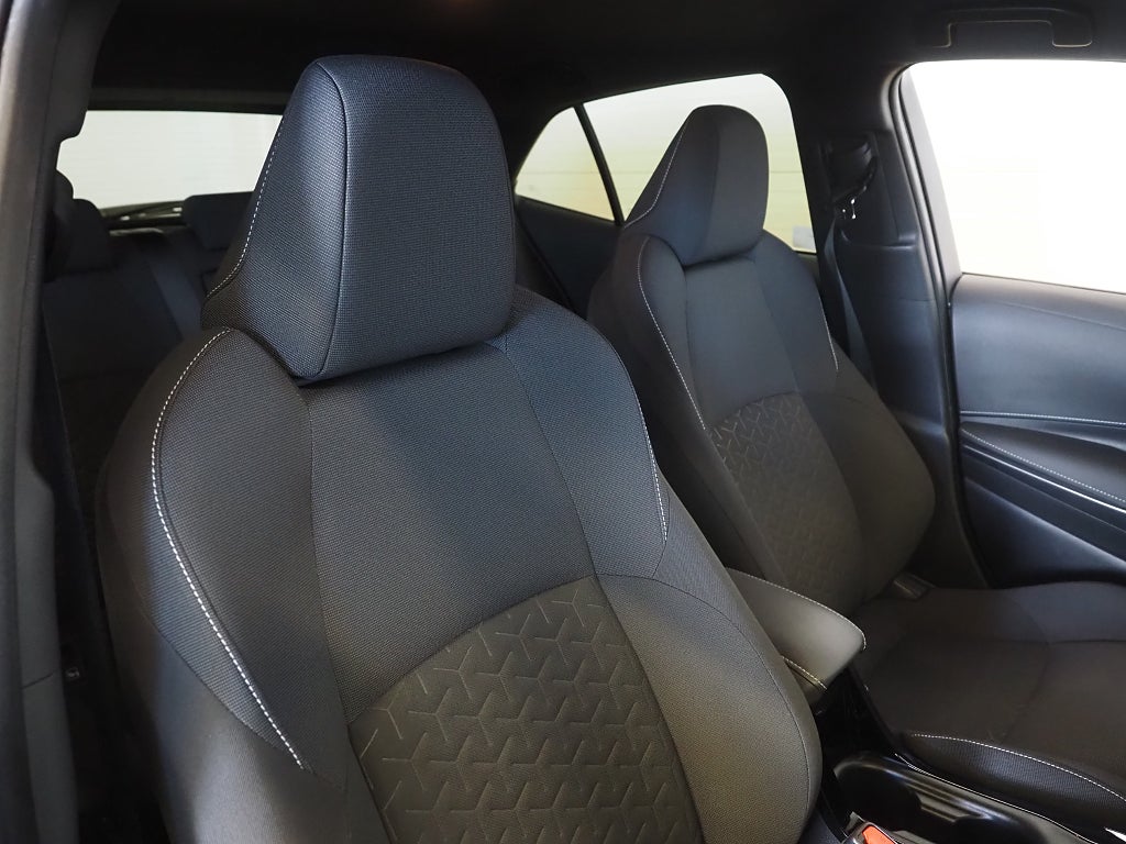 Toyota Corolla 2.0 Hybrid e-CVT 184hk Style | Backkamera | 2019