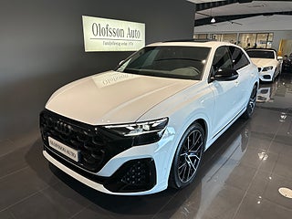 SUV Audi Q8 17 av 18