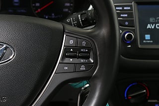 Halvkombi Hyundai i20 16 av 25