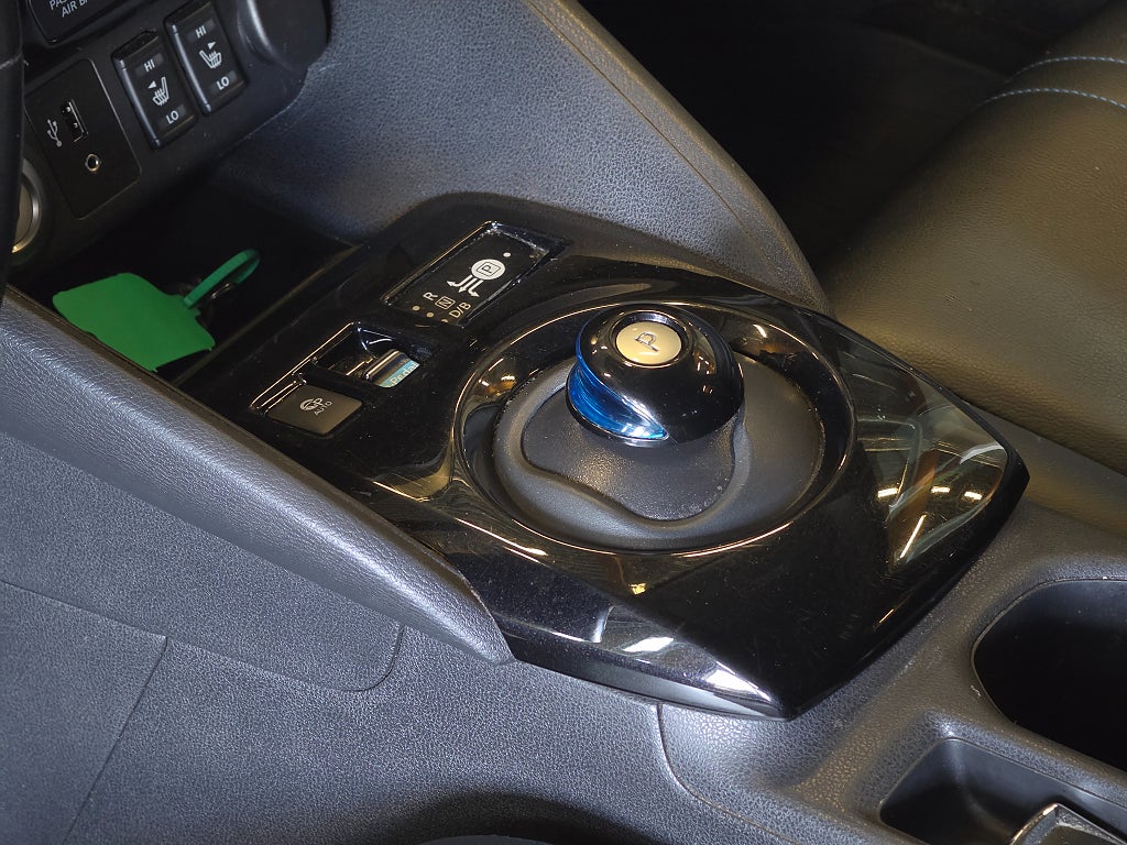 Nissan Leaf 40kWh Tekna Bose / Propilot / 360-kamera / Navi