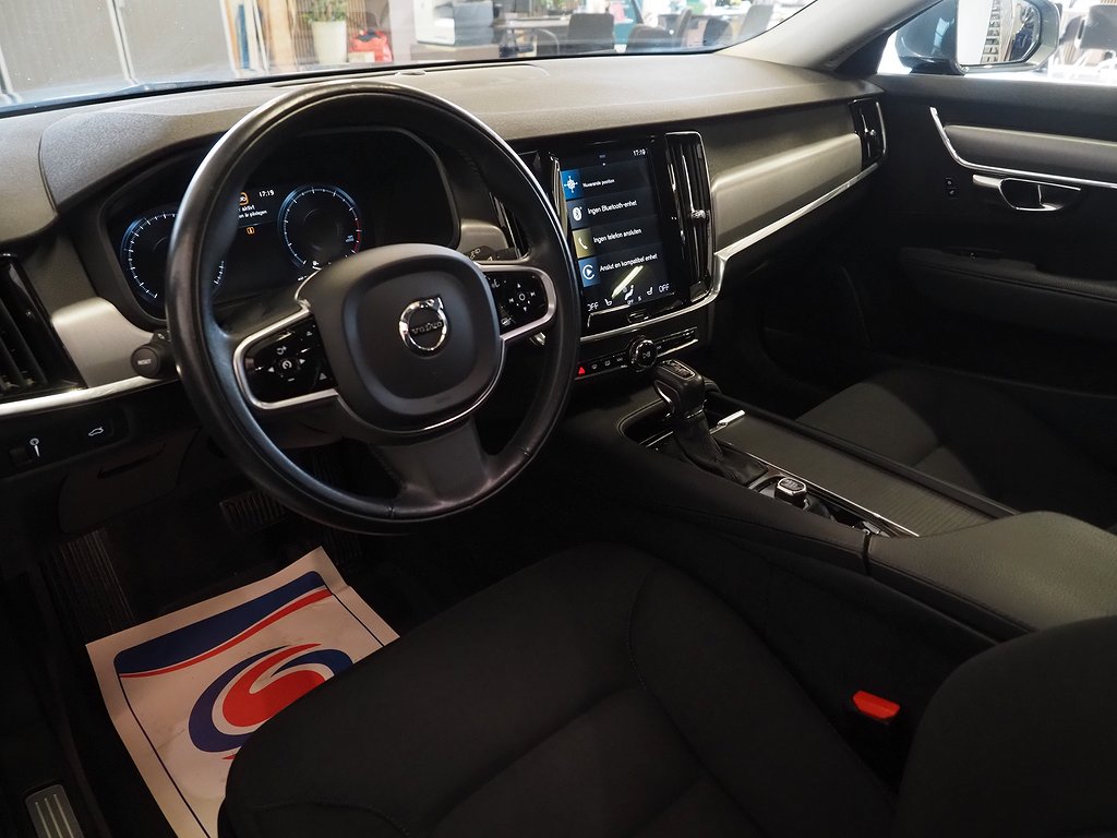 Volvo V90 T4 Geartronic Momentum Drag Kamera Navi Värmare 2019