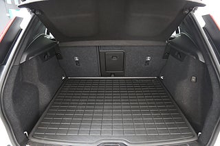 SUV Volvo XC40 28 av 32