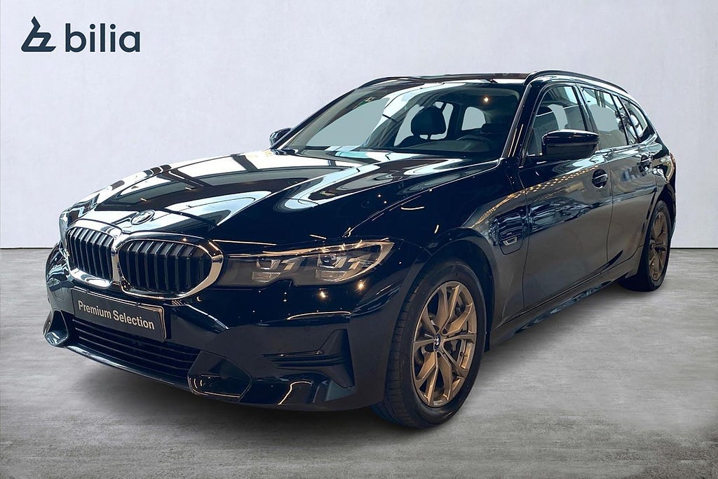 BMW 330e Touring Sport Line | Navi | BiliaDays26 4,95%