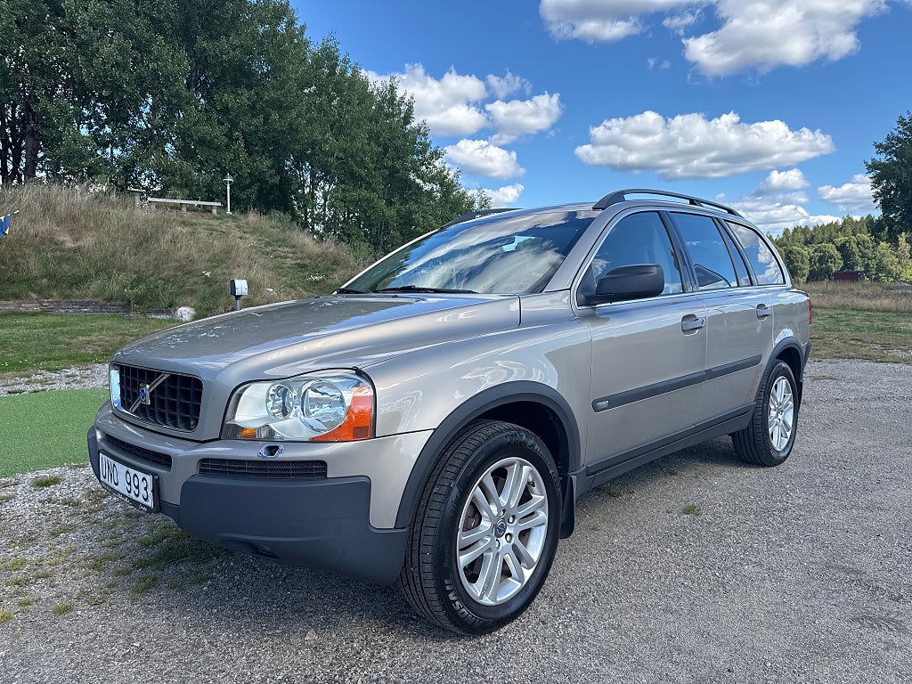 Volvo XC90 2.5T Aut AWD 7-sits *SÅLD* 4WD 18 tum Alu