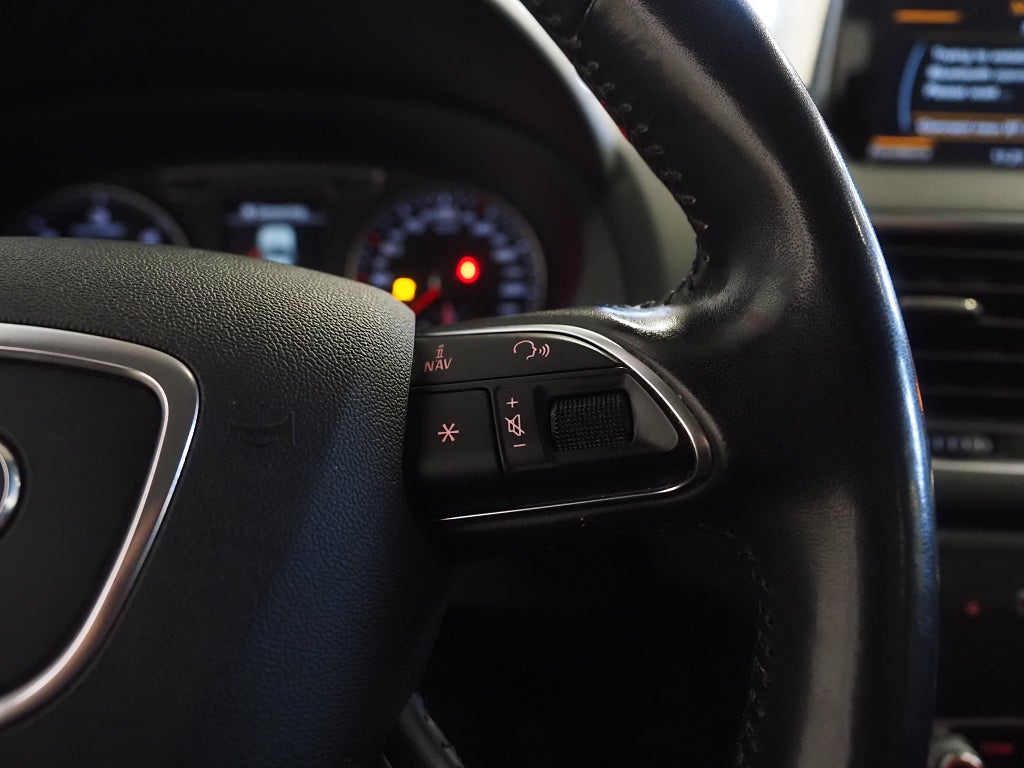Audi Q3 TDI 150hk quattro S-Tronic | Drag | Pano | Navi | 2018