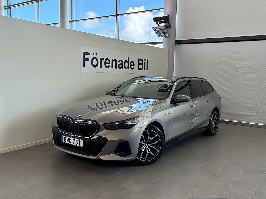 BMW 530e xDrive Touring M Sport Pro H/K Drag Drive/Park Assist 