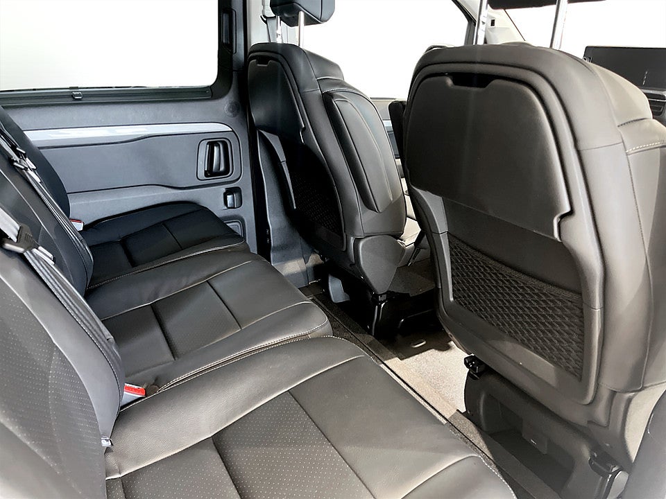 Bild på Citroën Jumpy Crew Cab Business 180hk Aut L3 - DEMO