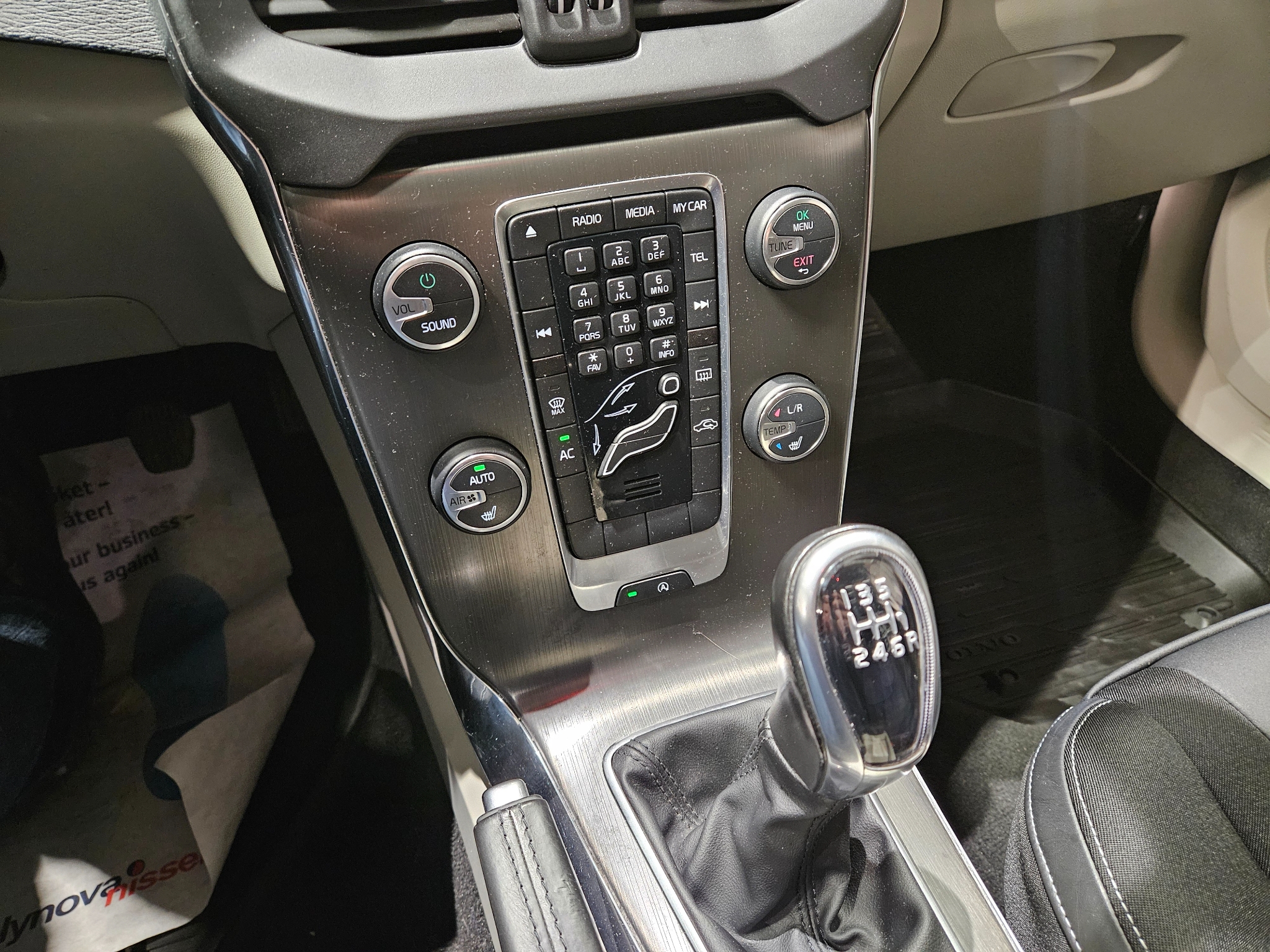 Volvo V40 D3 Momentum Värmare VOC Fin 2013, bild 7/35