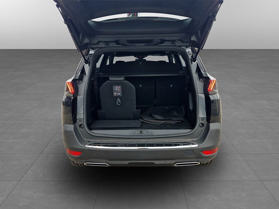 Bild på Peugeot 5008 GT 1.2 PT 130hk Aut 7-SITS B-KAMERA CARPLAY
