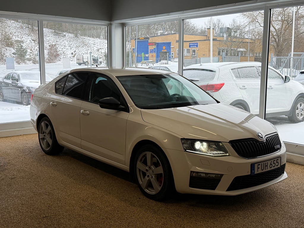 Skoda Octavia RS 2.0 TSI RS 220 HK Sportfilter Alcantara PDC 