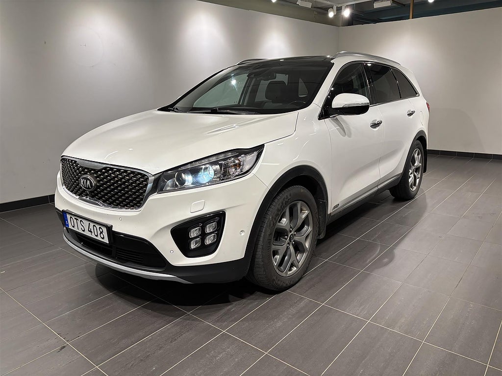 Kia Sorento 2.2 CRDi AWD Aut Panorama 360° 7-Sits | Ränta 1,99%