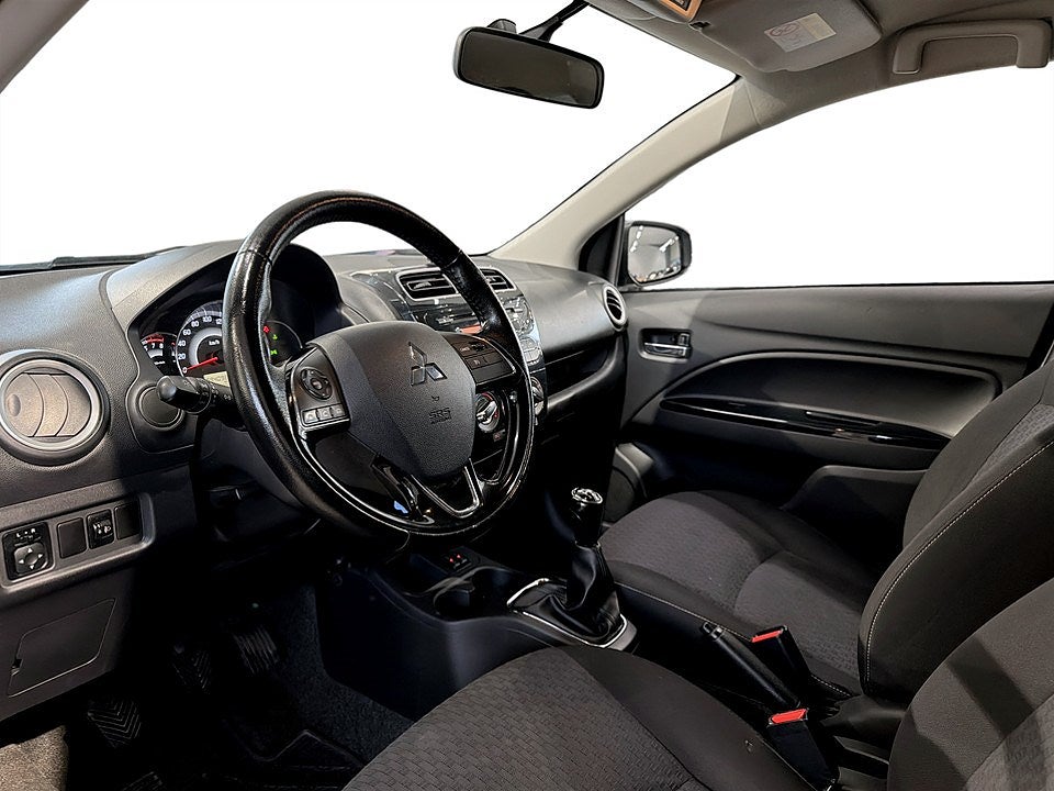 Bild på Mitsubishi Space Star 1.2 MIVEC ClearTec 80hk - FARTHÅLLARE