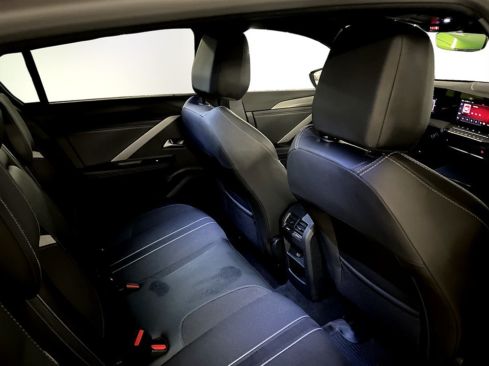 Bild på Opel Astra 5D GS 1.2 PT 130hk Aut KAMPANJRÄNTA 3,99%