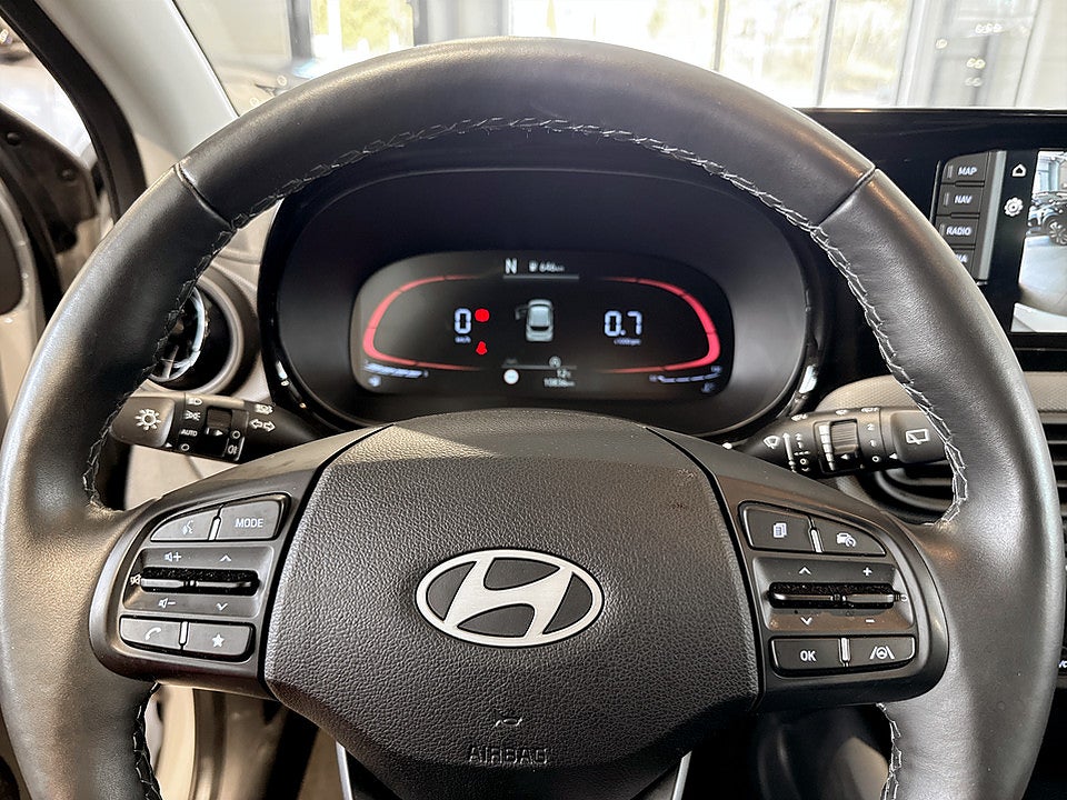 Bild på Hyundai i10 Essential 1.0 67hk BACKKAMERA CARPLAY RATTVÄRME