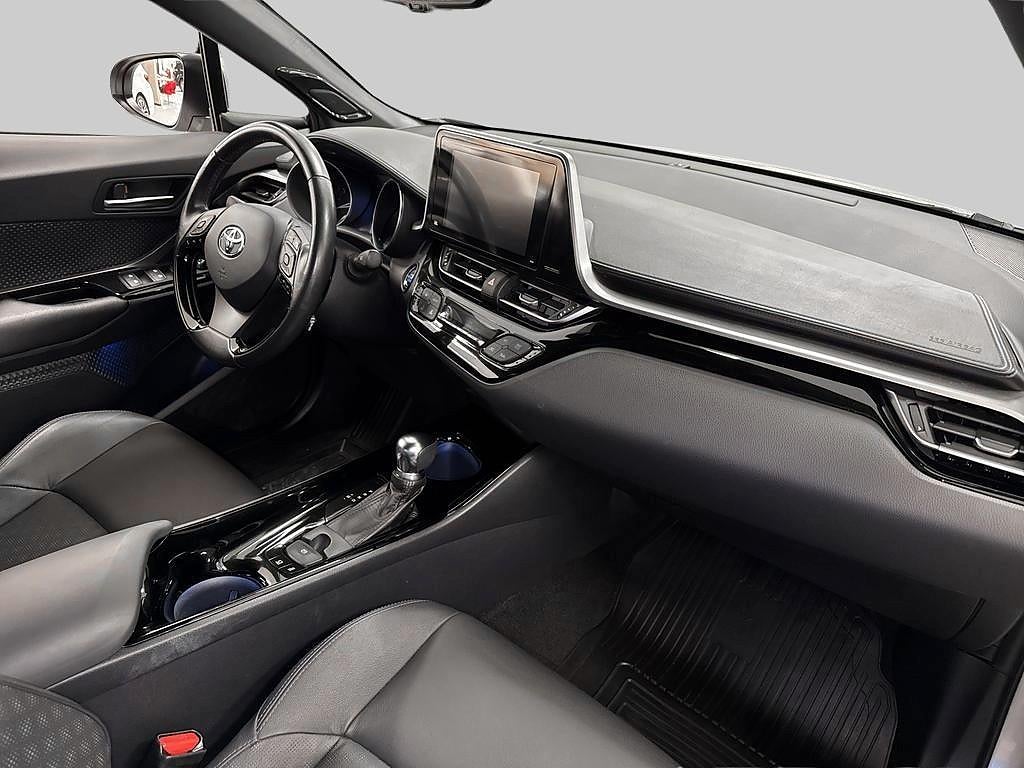 Toyota C-HR 2018 - miniatyr 7