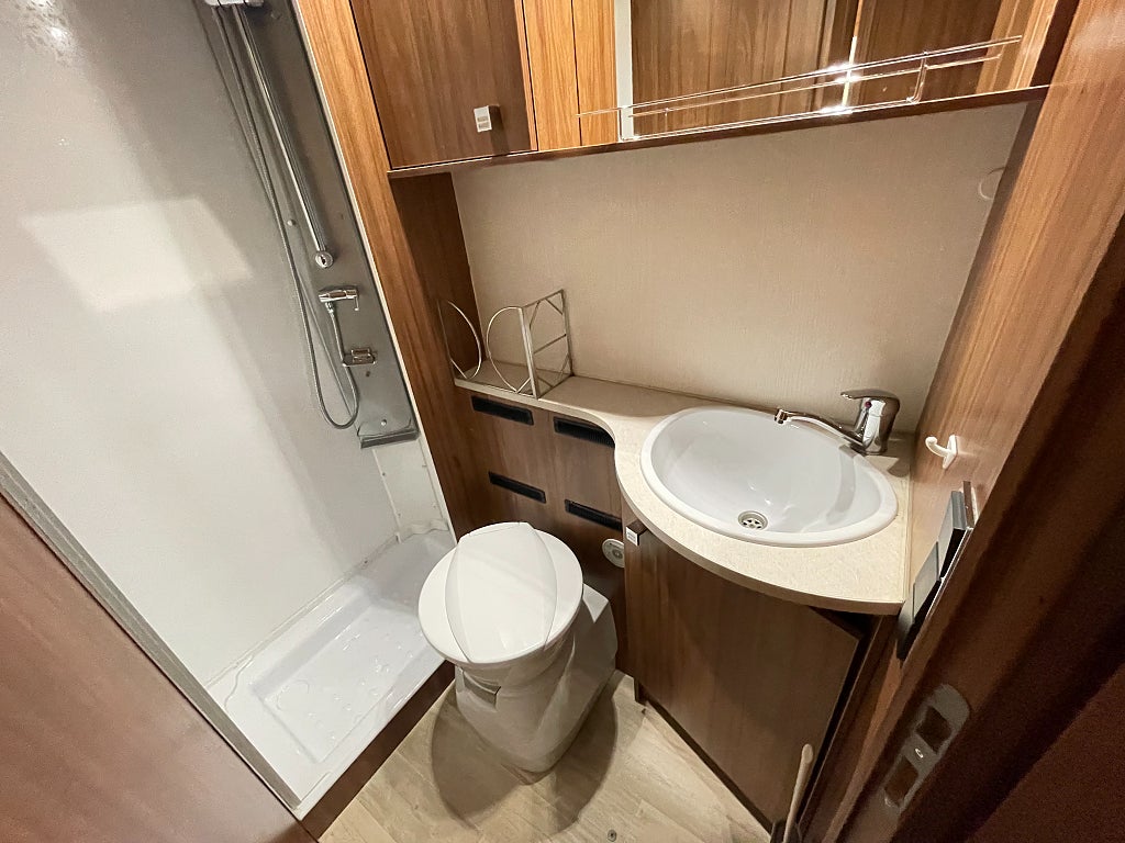 Pilote P 710 P / Automat 150hk / ALDE / Solcell  - Pilote