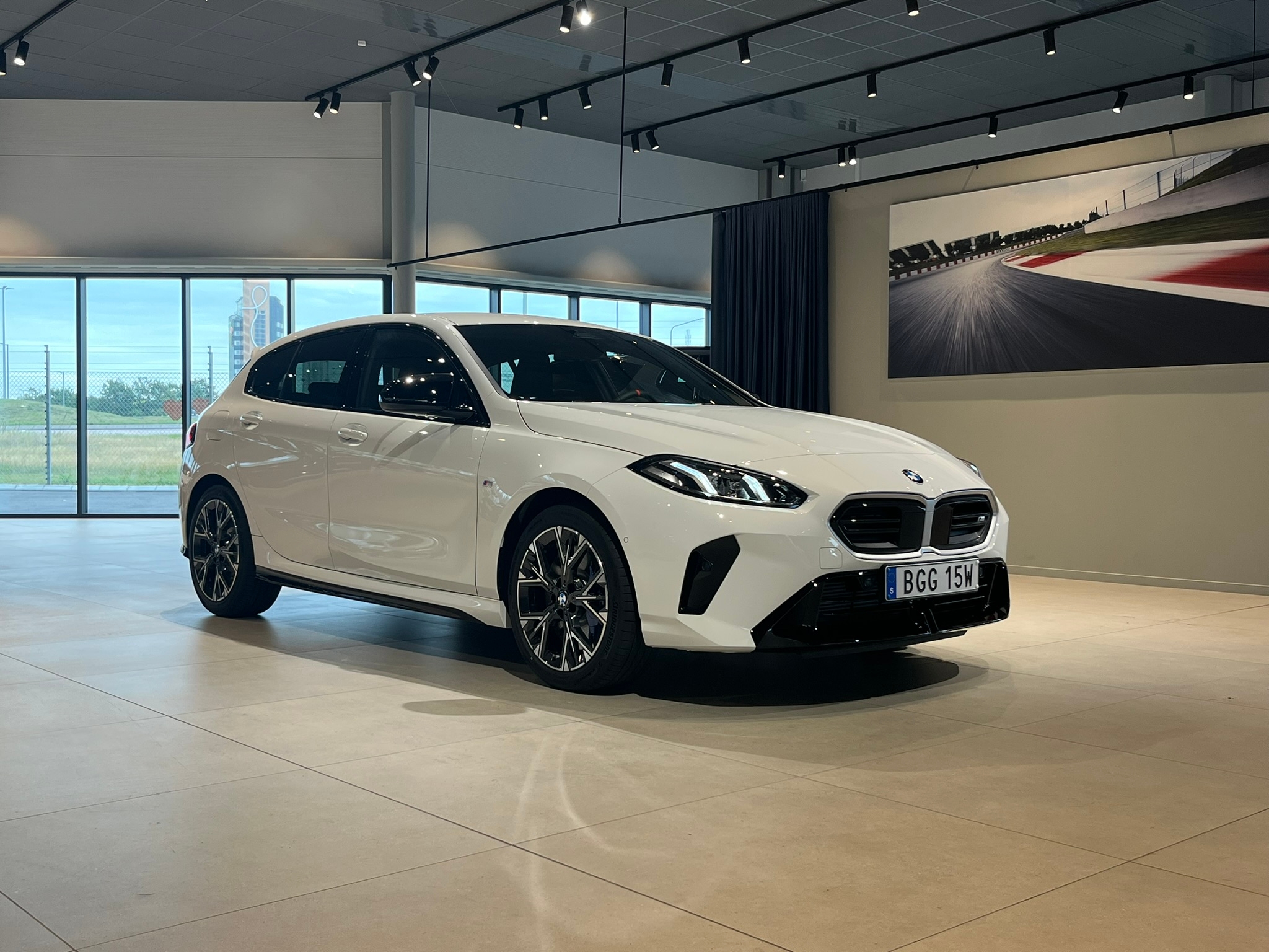 BMW M135i 2027, bild 3/10