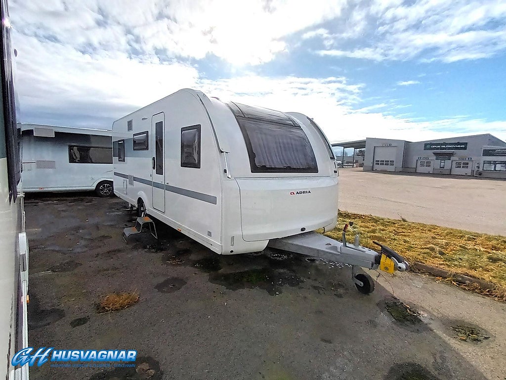 Adria Adora 573 PT*2-Vån.säng*AC+30Campingnätter på köpet**