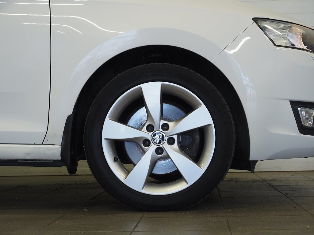 Skoda Rapid Spaceback 1.2 TSI 110hk | Bluetooth | PDC |