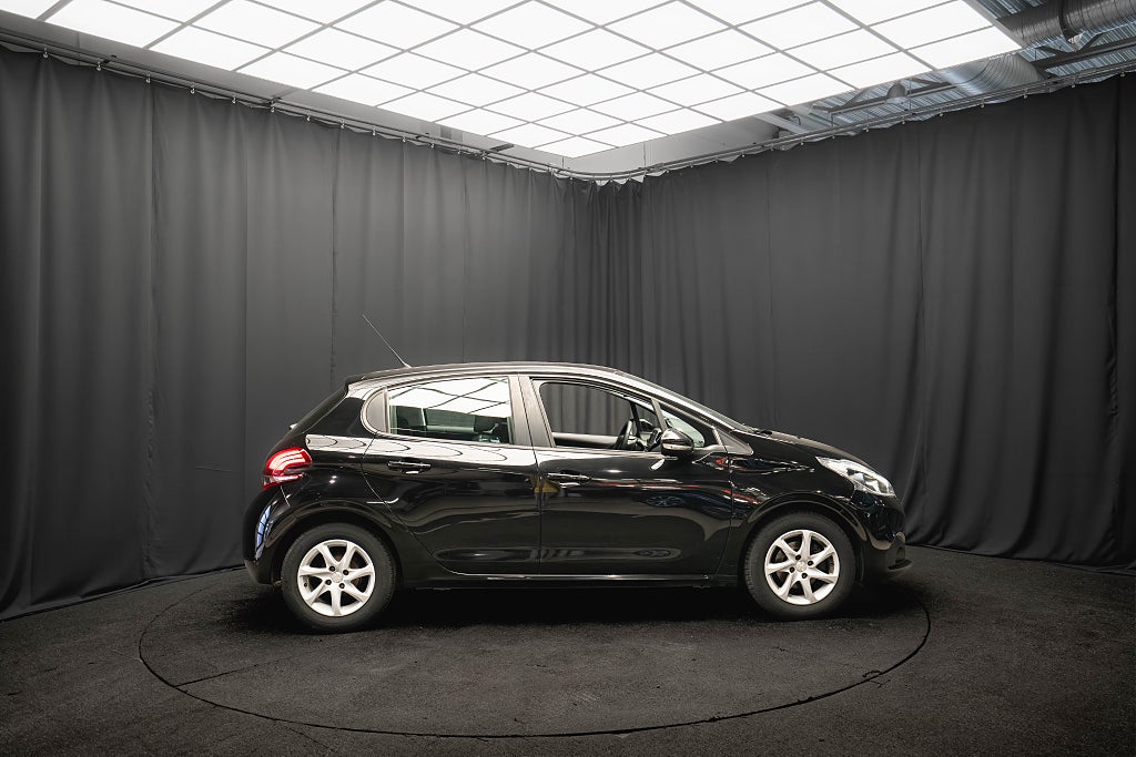 Peugeot 208 1.2 ACTIVE STYLE 5-DÖRRAR