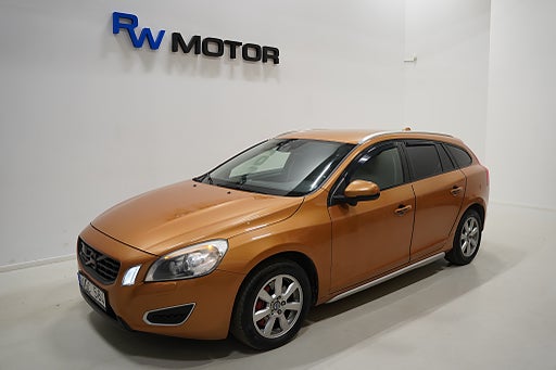 Volvo V60 Polestar Optimering D5 224hk Summum D-värmare Skinn BT