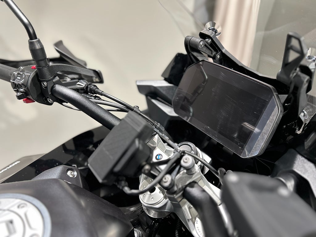 BMW F900XR/Kampanj sidoväskor på köpet!/Dynamic/Comfort