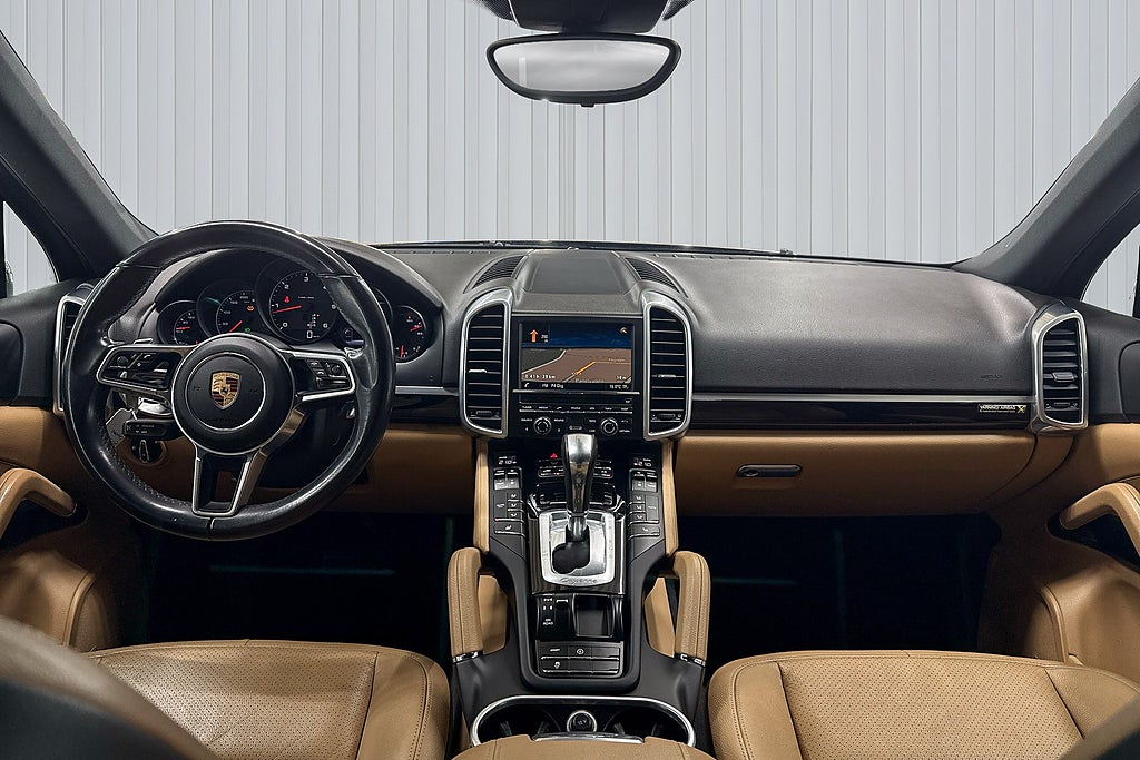 Porsche Cayenne 2016