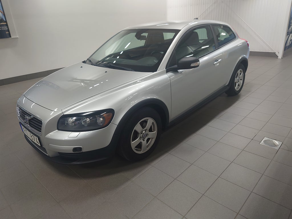 Volvo C30 1.8 Flexifuel Kinetic Drag Vinterdäck