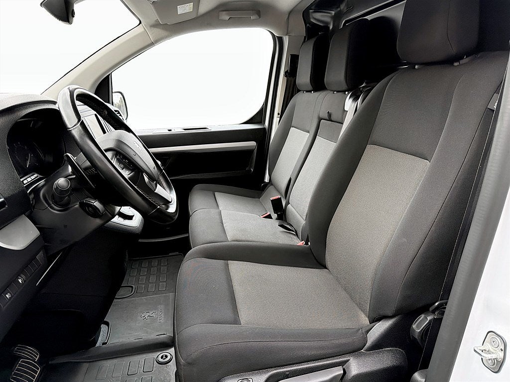 Bild på Peugeot Expert PRO+ 2.0 BHDi 145hk Aut L3 - B-KAMERA, BACKSENSORER