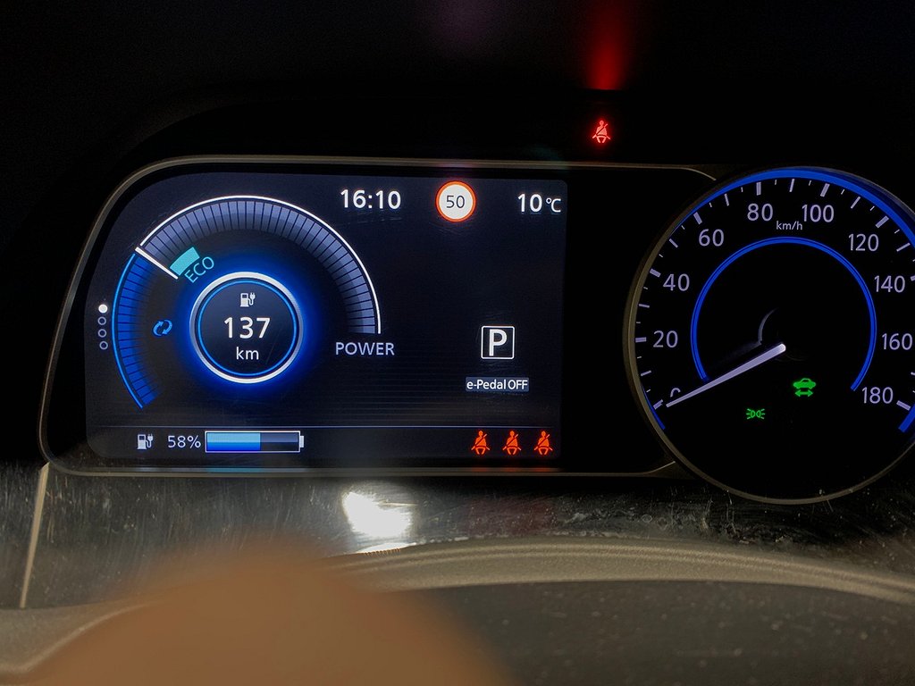 Nissan Leaf N-Connecta|40kWh|Värmepump|360 kamera 2022