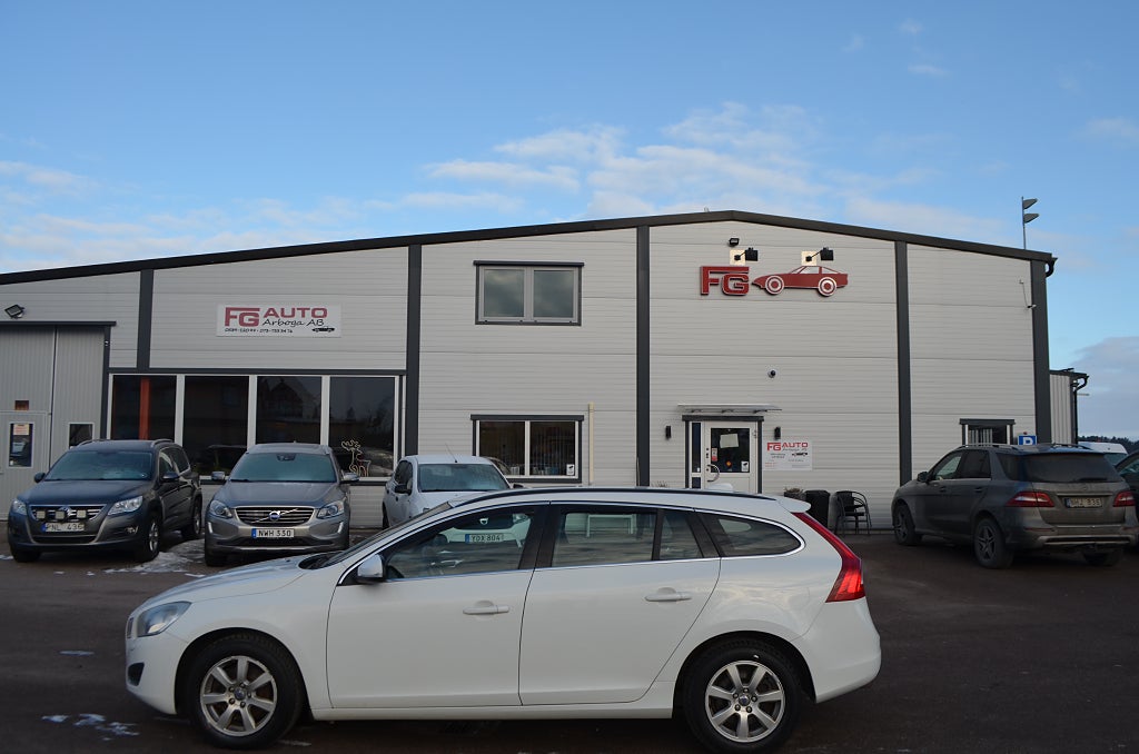 Volvo V60 D3 Momentum 136 hk D-Värmare Drag Kamrem Bytt